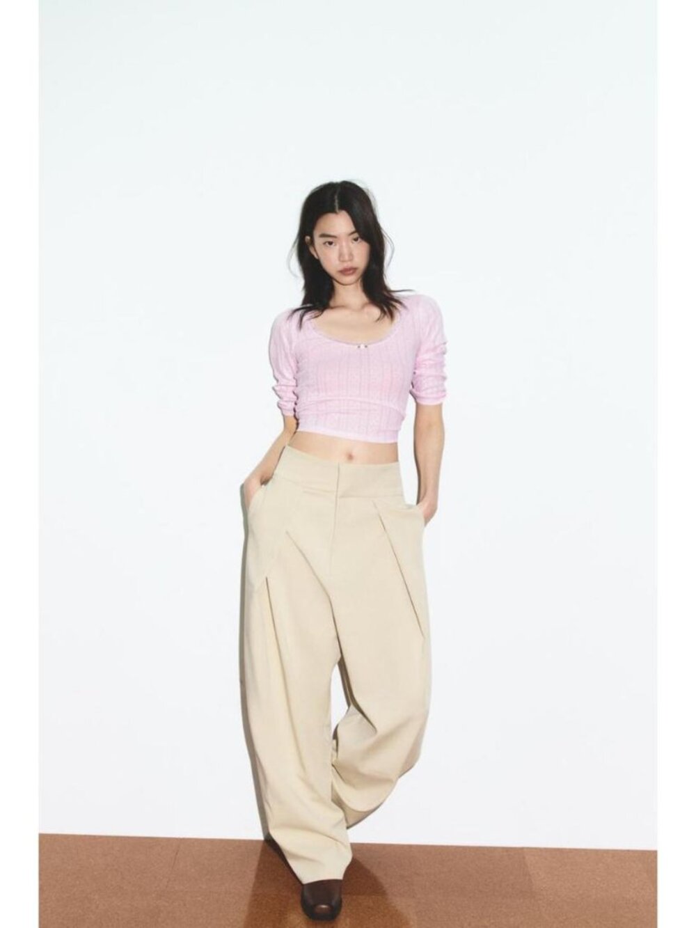 ZARA PLEATED BALLOON PANTS - Picture 2 of 7